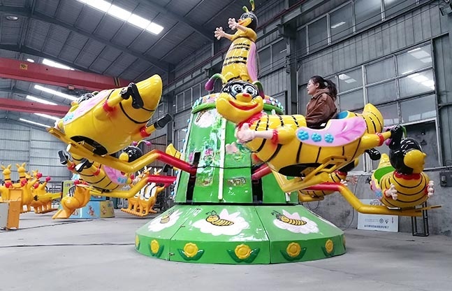 弹跳蜜蜂游乐设备