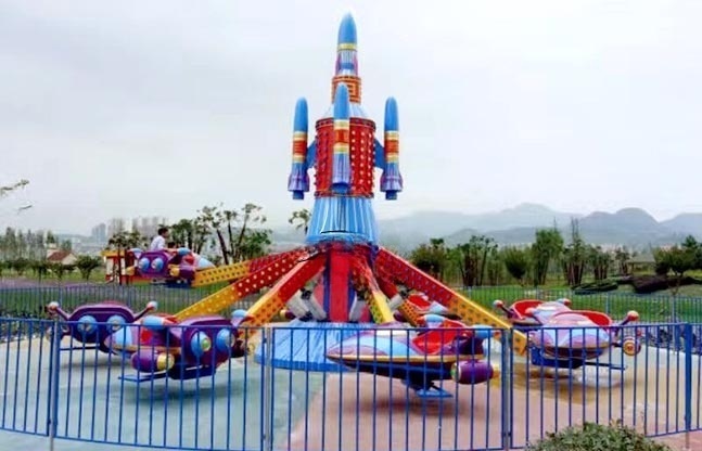 自控飞机游乐设备