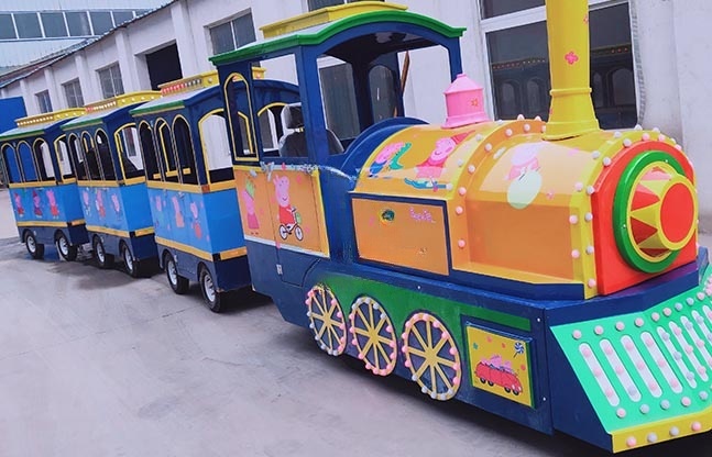 小猪佩奇无轨火车