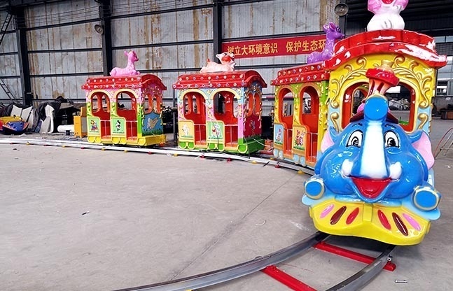 大象轨道火车