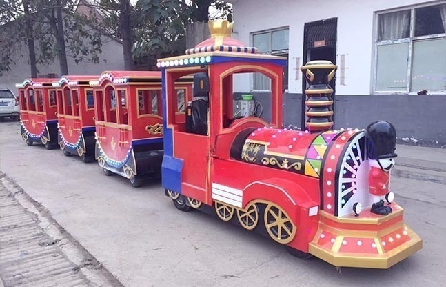 皇冠电动小火车