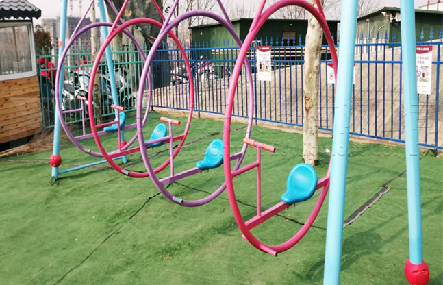 吊环秋千游乐设备