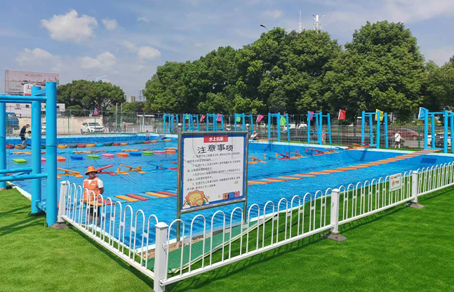 水上拓展游乐设备