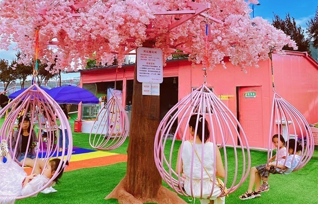 旋转网红树游乐设备