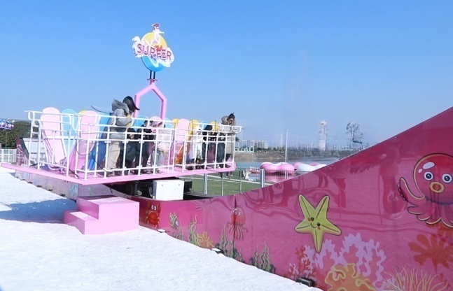 冲浪者游乐设备