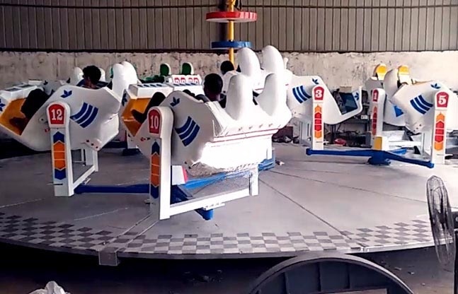 星际探险游乐设备