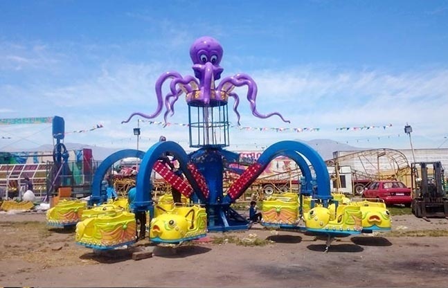 大章鱼游乐设备