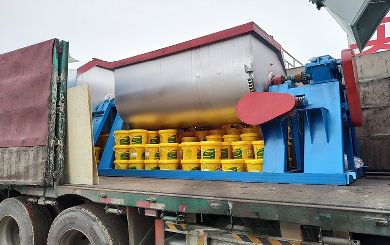 真石漆搅拌机发往广东