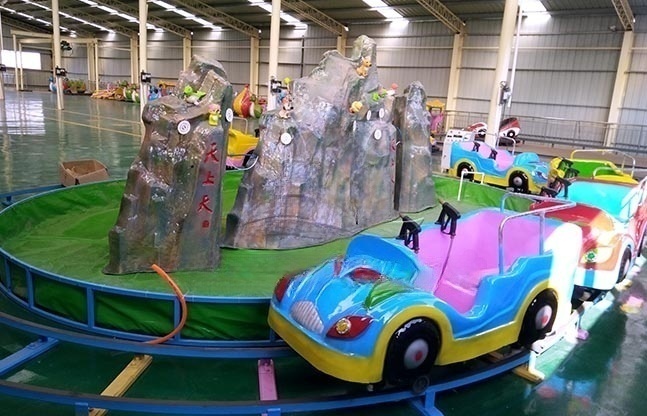 宝马飘车游乐设备