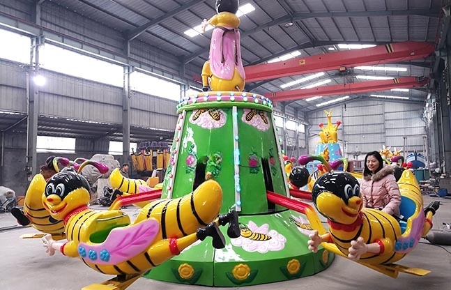 弹跳蜜蜂游乐设备