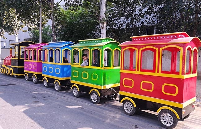 柴油无轨小火车