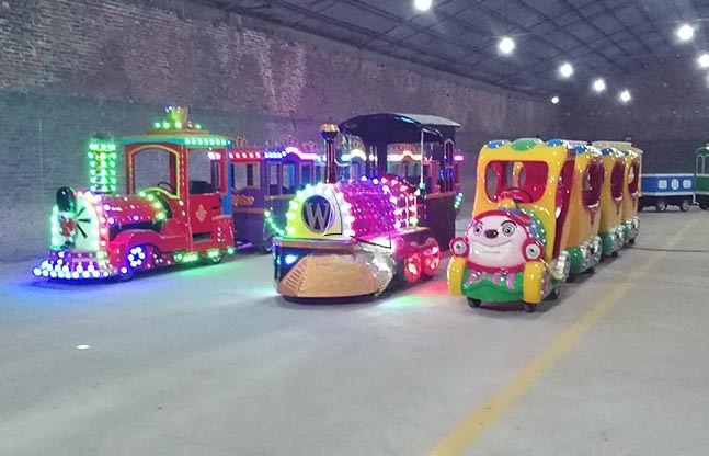 皇冠电动小火车