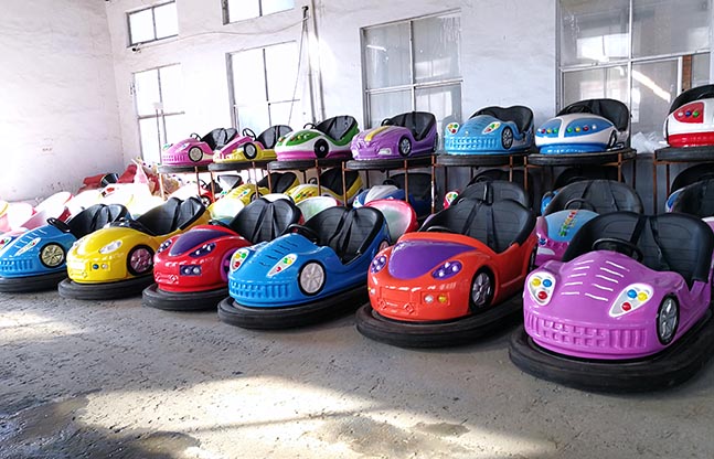 公园地网碰碰车