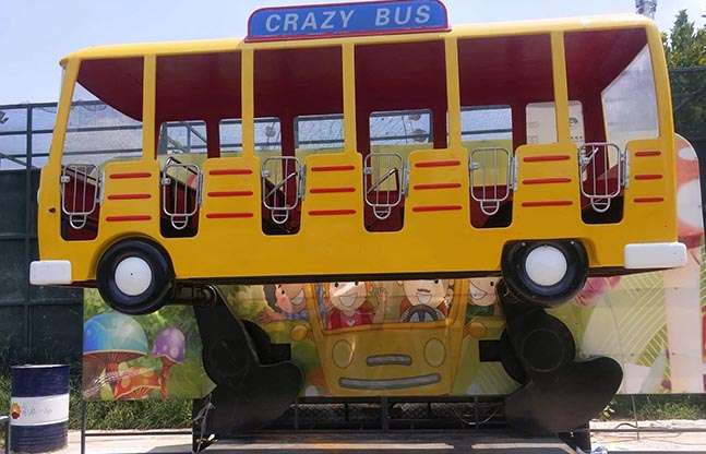 疯狂巴士游乐设备