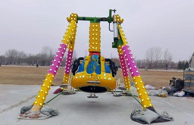 小摆锤游乐设备