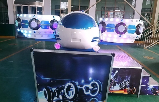 雷霆战机游乐设备