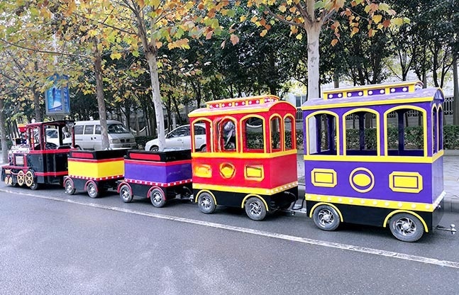 无轨电瓶小火车