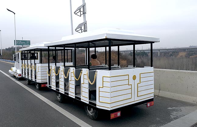 景点电动小火车