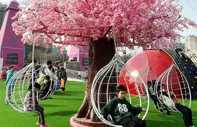 旋转网红树游乐设备