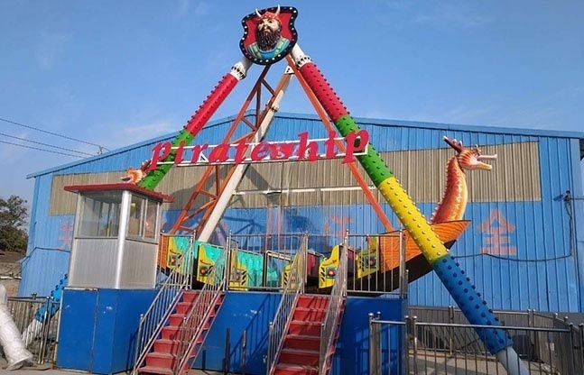 大海盗船游乐设备