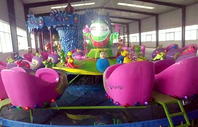 蜗牛大战游乐设备