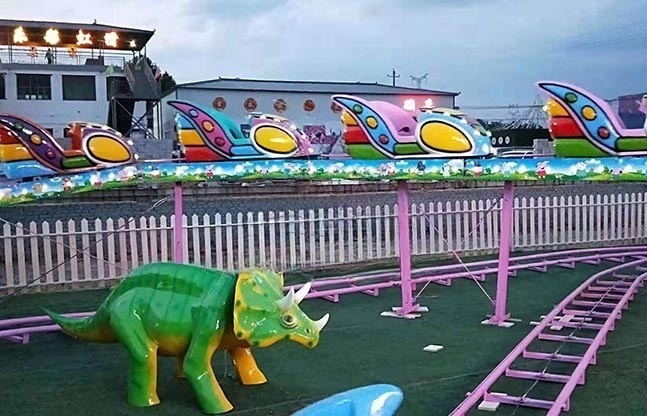 太空穿梭游乐设备