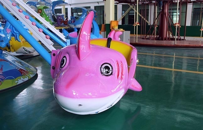 自控鲨鱼游乐设备