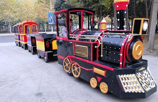 无轨电瓶小火车