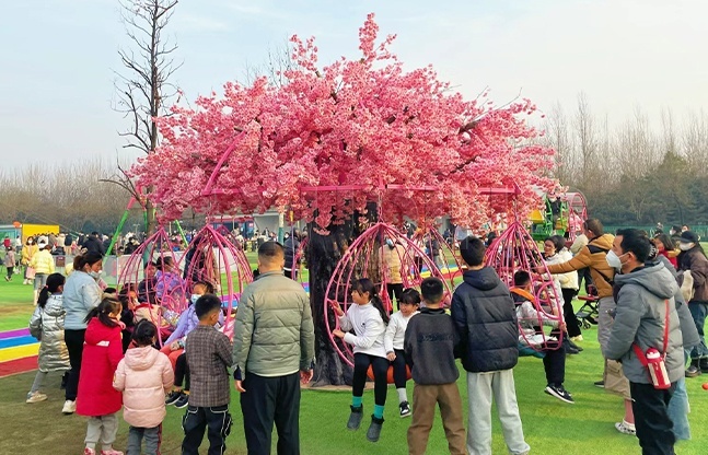 旋转网红树游乐设备